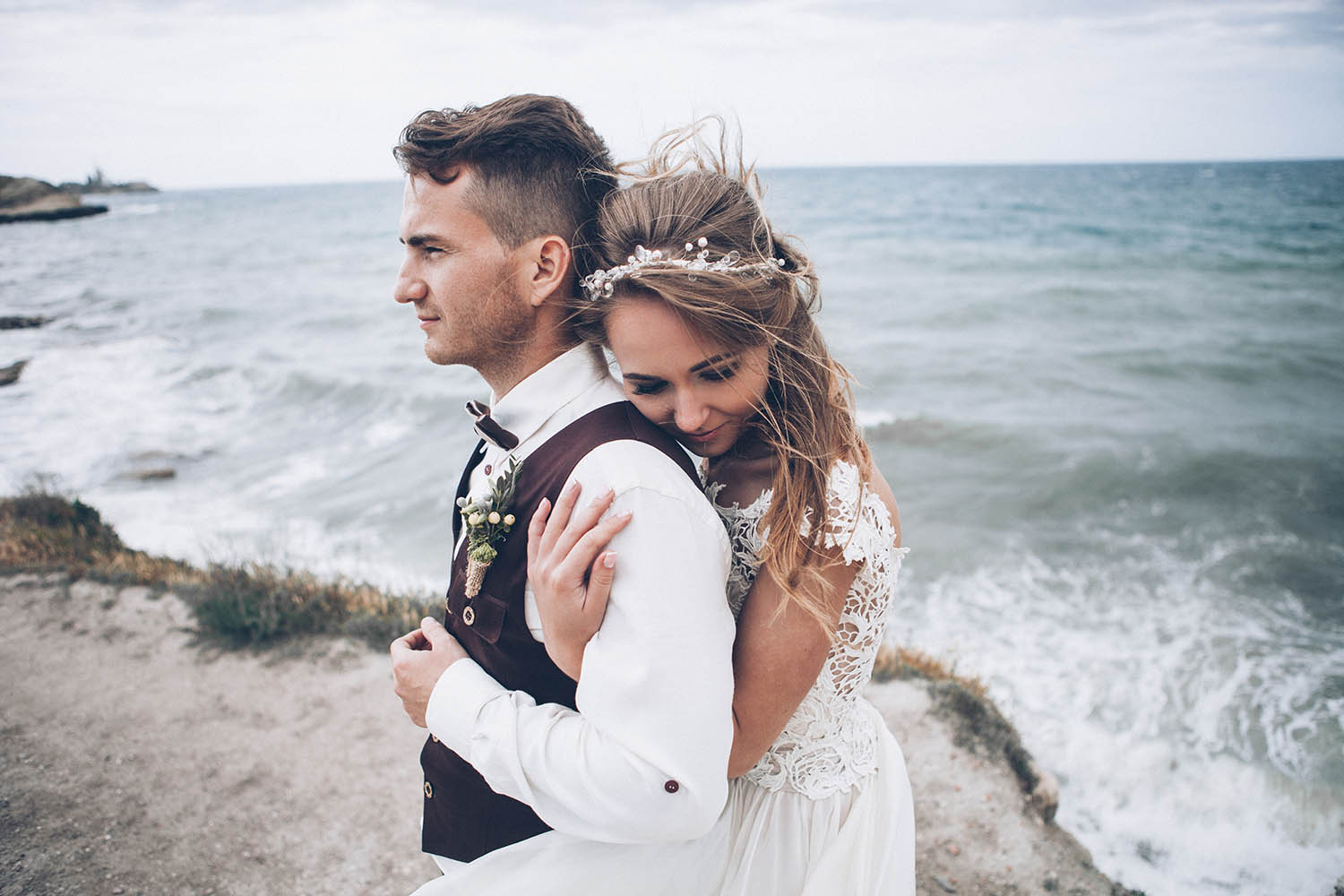 Strangest Plant Growing in ‘White Sands’